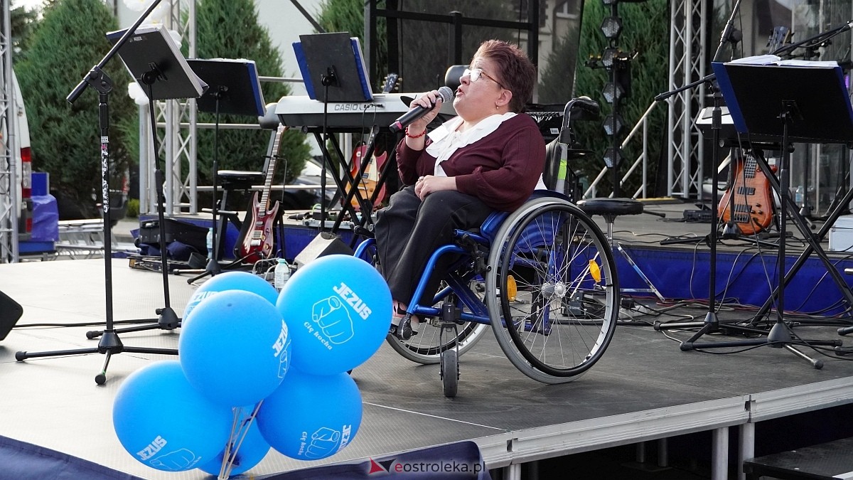 Koncert Uwielbienia - zespół Exodus 15 i Festiwal Piosenki Religijnej [19.06.2025] - zdjęcie #299 - eOstroleka.pl