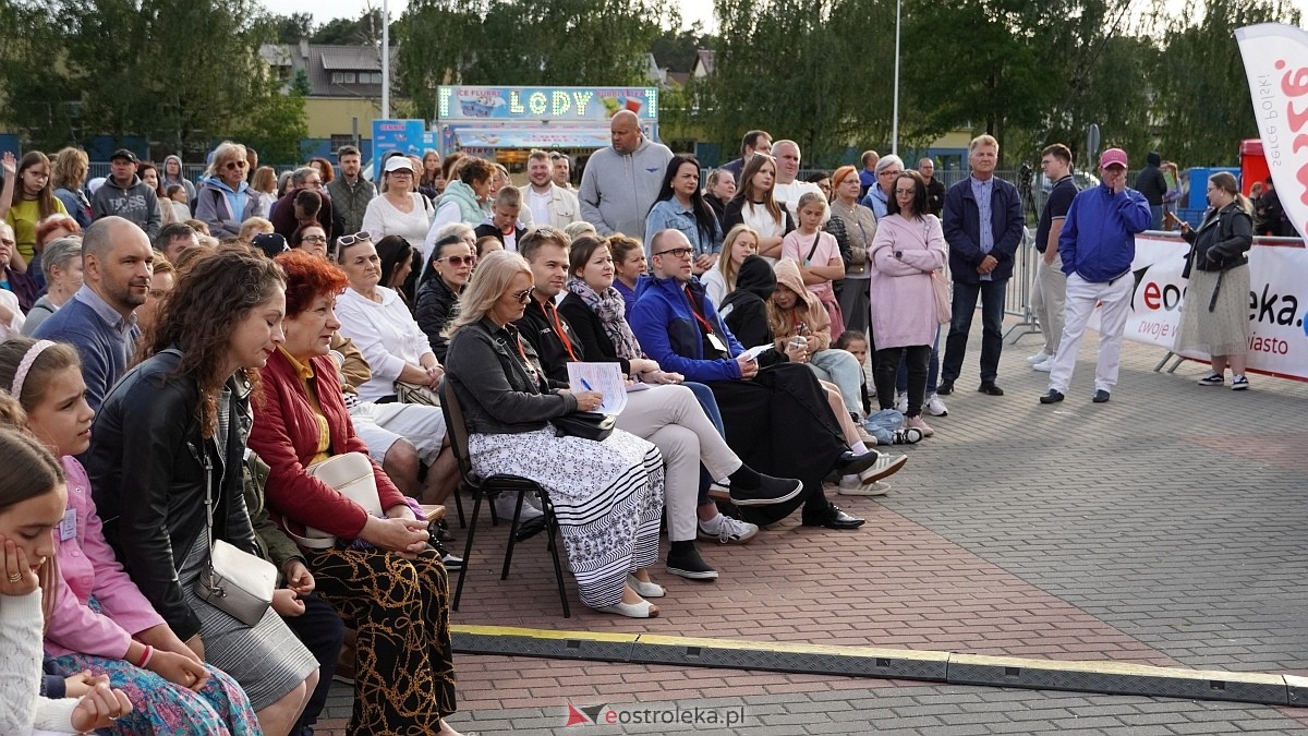 Koncert Uwielbienia - zespół Exodus 15 i Festiwal Piosenki Religijnej [19.06.2025] - zdjęcie #297 - eOstroleka.pl