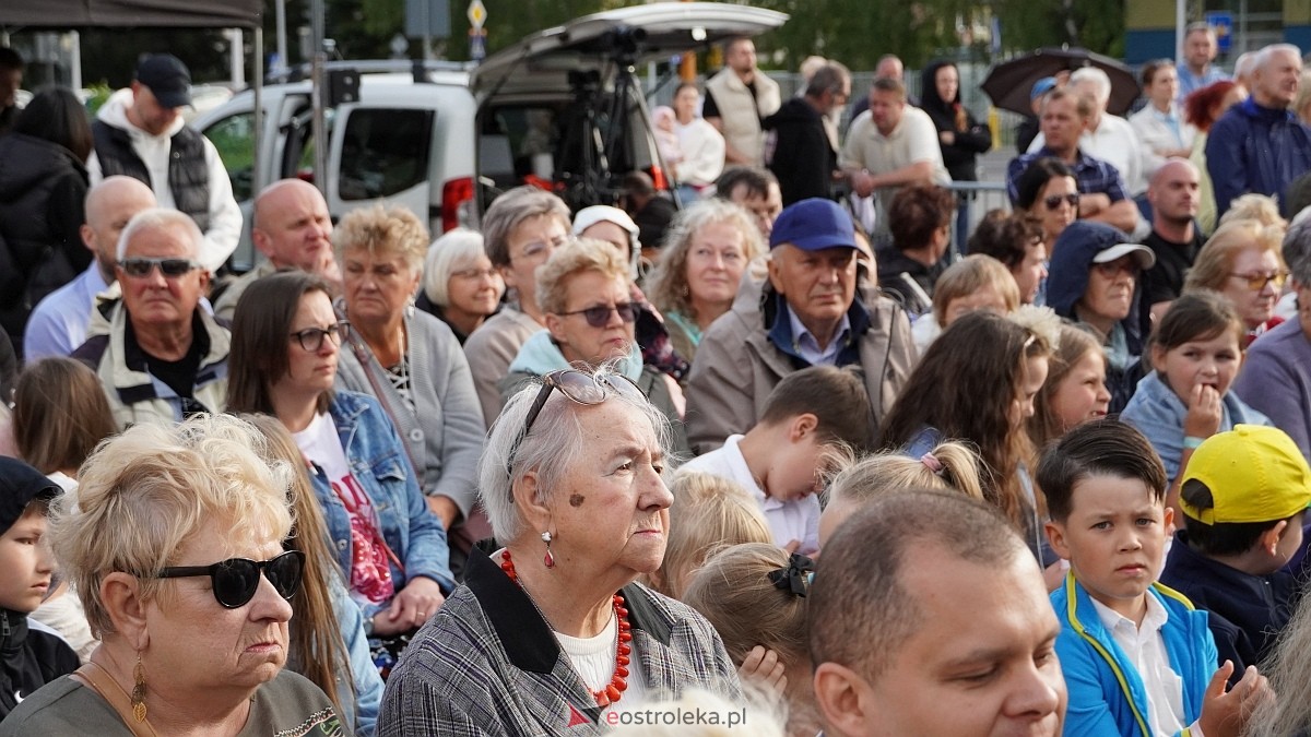 Koncert Uwielbienia - zespół Exodus 15 i Festiwal Piosenki Religijnej [19.06.2025] - zdjęcie #296 - eOstroleka.pl