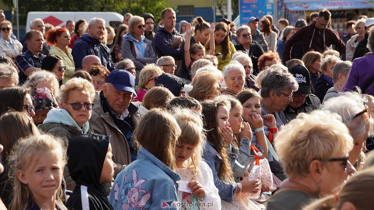 Koncert Uwielbienia - zespół Exodus 15 i Festiwal Piosenki Religijnej [19.06.2025] - zdjęcie #292 - eOstroleka.pl