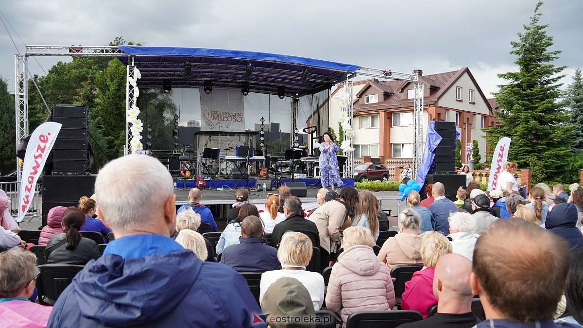 Koncert Uwielbienia - zespół Exodus 15 i Festiwal Piosenki Religijnej [19.06.2025] - zdjęcie #282 - eOstroleka.pl