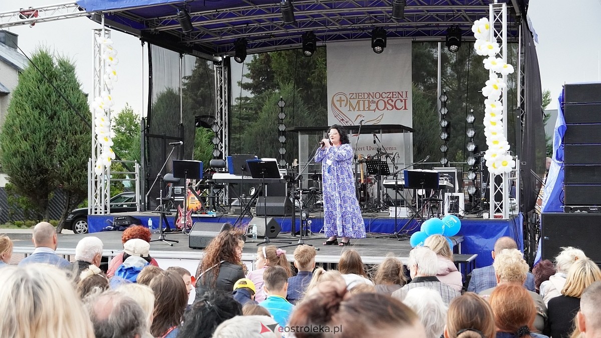 Koncert Uwielbienia - zespół Exodus 15 i Festiwal Piosenki Religijnej [19.06.2025] - zdjęcie #279 - eOstroleka.pl