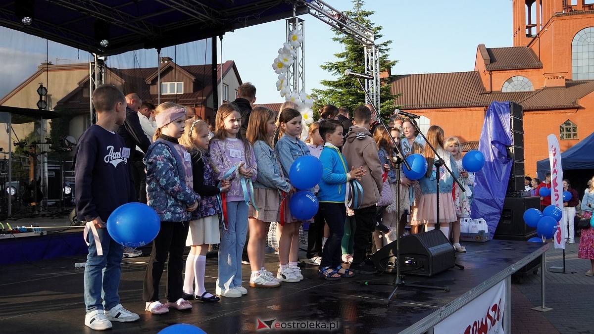 Koncert Uwielbienia - zespół Exodus 15 i Festiwal Piosenki Religijnej [19.06.2025] - zdjęcie #230 - eOstroleka.pl