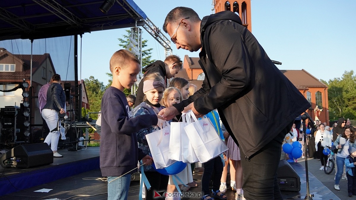 Koncert Uwielbienia - zespół Exodus 15 i Festiwal Piosenki Religijnej [19.06.2025] - zdjęcie #228 - eOstroleka.pl
