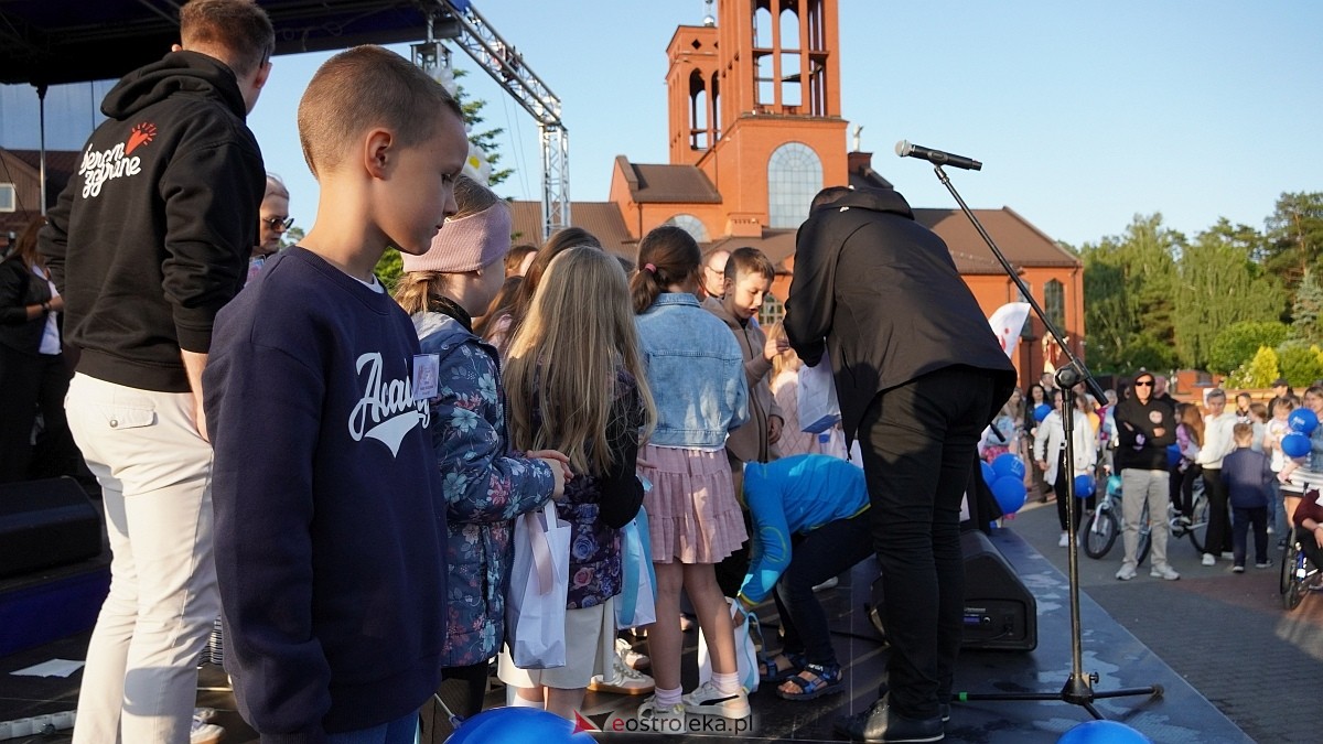 Koncert Uwielbienia - zespół Exodus 15 i Festiwal Piosenki Religijnej [19.06.2025] - zdjęcie #223 - eOstroleka.pl
