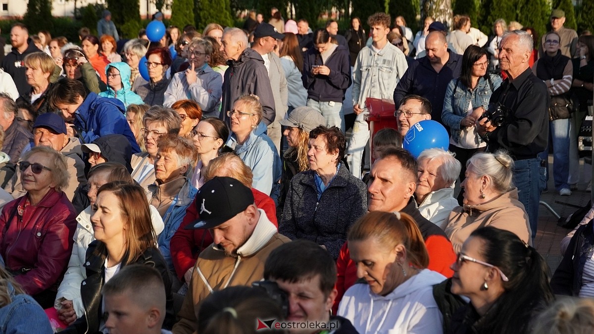 Koncert Uwielbienia - zespół Exodus 15 i Festiwal Piosenki Religijnej [19.06.2025] - zdjęcie #220 - eOstroleka.pl