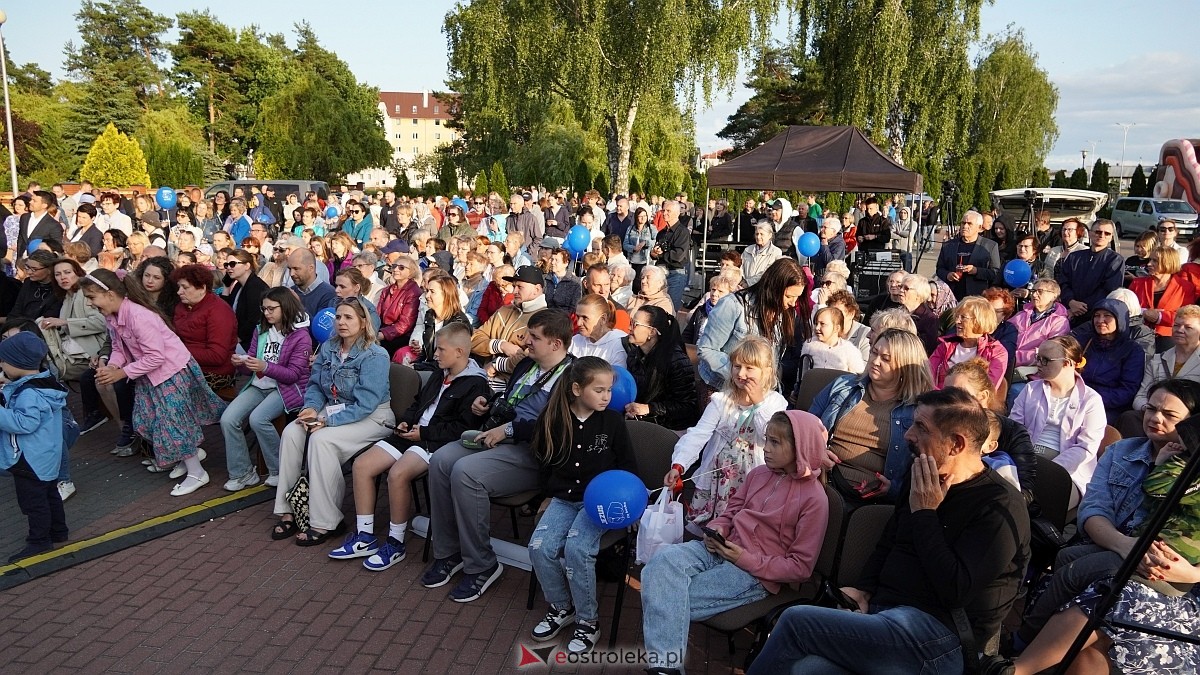 Koncert Uwielbienia - zespół Exodus 15 i Festiwal Piosenki Religijnej [19.06.2025] - zdjęcie #206 - eOstroleka.pl