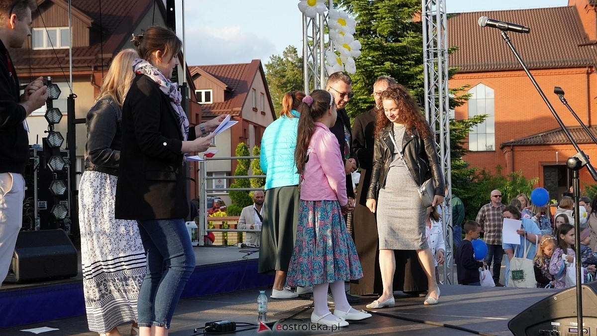 Koncert Uwielbienia - zespół Exodus 15 i Festiwal Piosenki Religijnej [19.06.2025] - zdjęcie #202 - eOstroleka.pl
