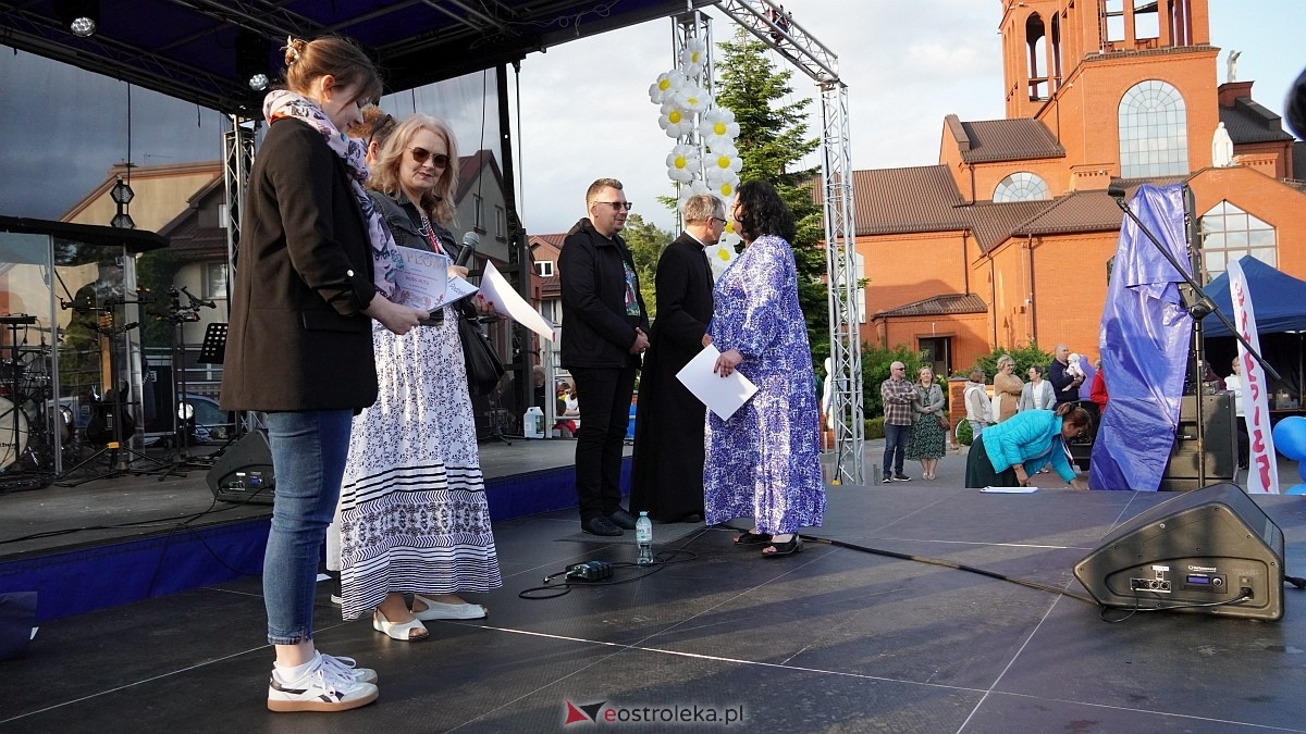 Koncert Uwielbienia - zespół Exodus 15 i Festiwal Piosenki Religijnej [19.06.2025] - zdjęcie #163 - eOstroleka.pl