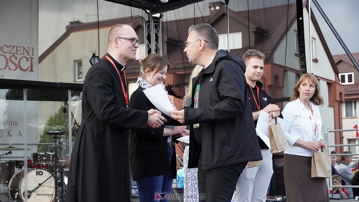 Koncert Uwielbienia - zespół Exodus 15 i Festiwal Piosenki Religijnej [19.06.2025] - zdjęcie #146 - eOstroleka.pl