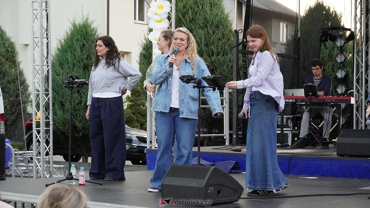 Koncert Uwielbienia - zespół Exodus 15 i Festiwal Piosenki Religijnej [19.06.2025] - zdjęcie #136 - eOstroleka.pl