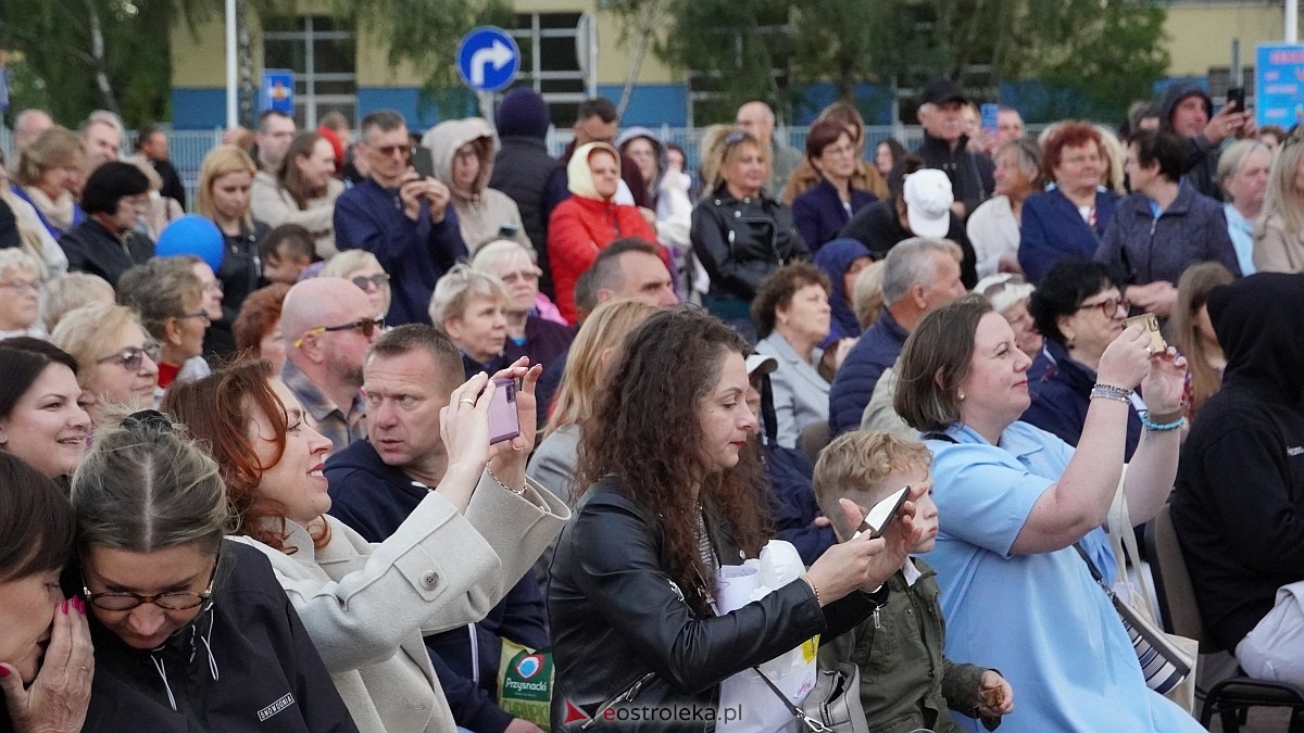 Koncert Uwielbienia - zespół Exodus 15 i Festiwal Piosenki Religijnej [19.06.2025] - zdjęcie #120 - eOstroleka.pl