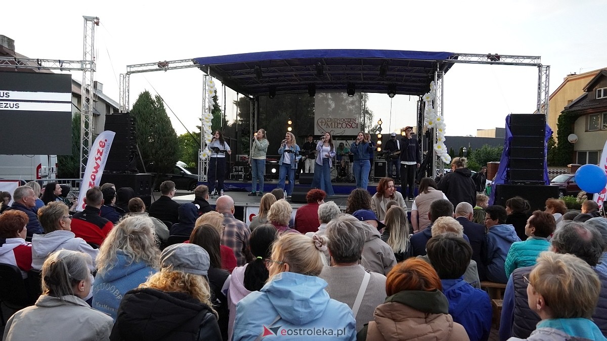 Koncert Uwielbienia - zespół Exodus 15 i Festiwal Piosenki Religijnej [19.06.2025] - zdjęcie #102 - eOstroleka.pl