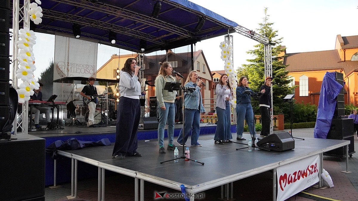 Koncert Uwielbienia - zespół Exodus 15 i Festiwal Piosenki Religijnej [19.06.2025] - zdjęcie #90 - eOstroleka.pl