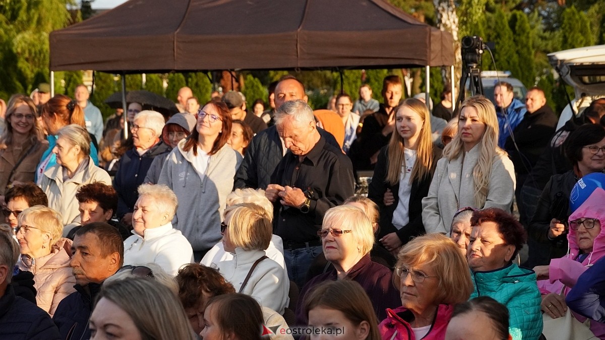 Koncert Uwielbienia - zespół Exodus 15 i Festiwal Piosenki Religijnej [19.06.2025] - zdjęcie #80 - eOstroleka.pl