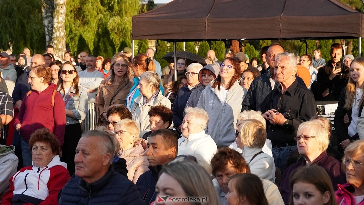 Koncert Uwielbienia - zespół Exodus 15 i Festiwal Piosenki Religijnej [19.06.2025] - zdjęcie #79 - eOstroleka.pl