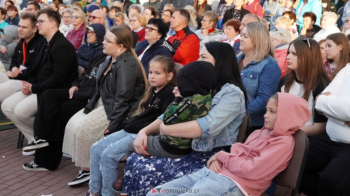 Koncert Uwielbienia - zespół Exodus 15 i Festiwal Piosenki Religijnej [19.06.2025] - zdjęcie #56 - eOstroleka.pl