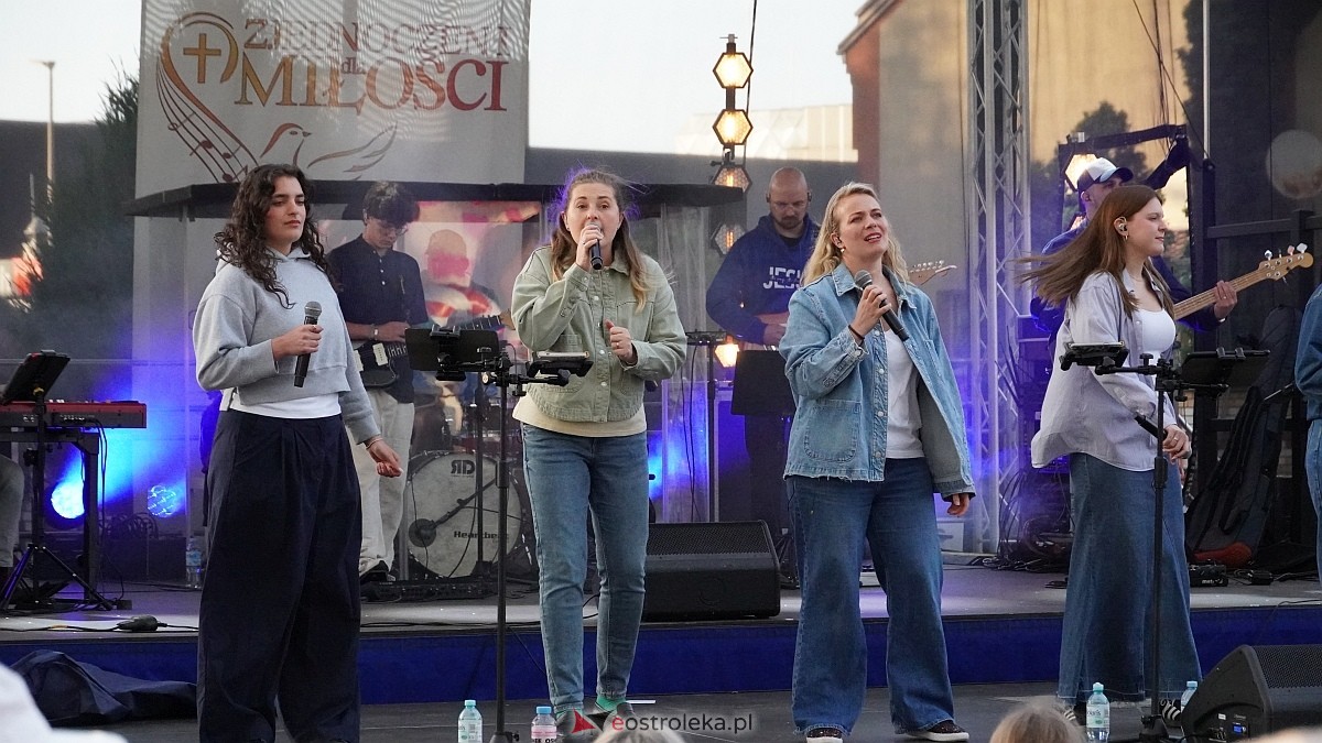 Koncert Uwielbienia - zespół Exodus 15 i Festiwal Piosenki Religijnej [19.06.2025] - zdjęcie #48 - eOstroleka.pl