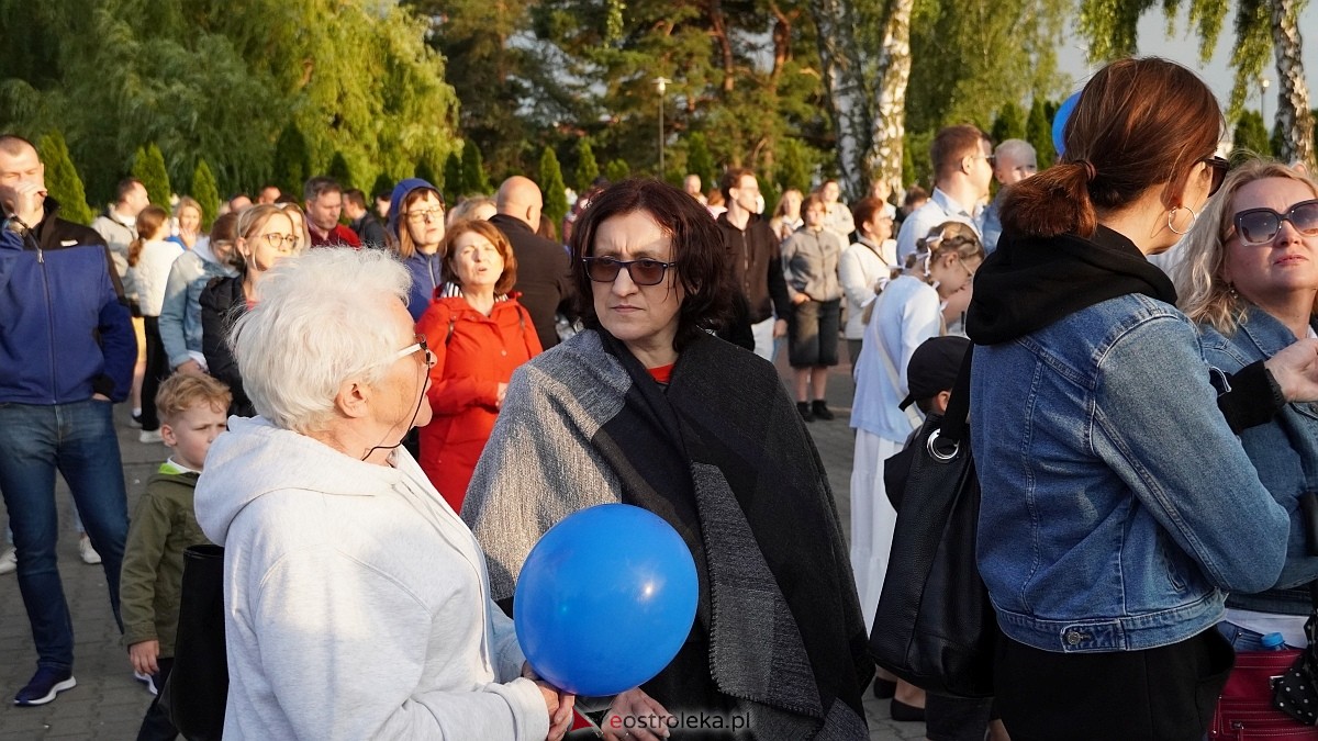 Koncert Uwielbienia - zespół Exodus 15 i Festiwal Piosenki Religijnej [19.06.2025] - zdjęcie #38 - eOstroleka.pl