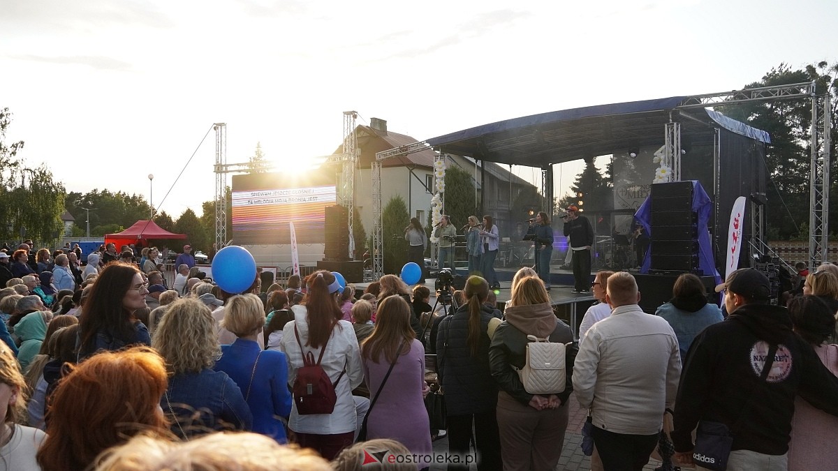 Koncert Uwielbienia - zespół Exodus 15 i Festiwal Piosenki Religijnej [19.06.2025] - zdjęcie #18 - eOstroleka.pl