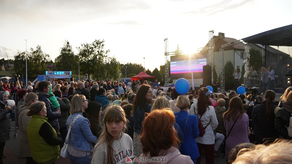 Koncert Uwielbienia - zespół Exodus 15 i Festiwal Piosenki Religijnej [19.06.2025] - zdjęcie #16 - eOstroleka.pl
