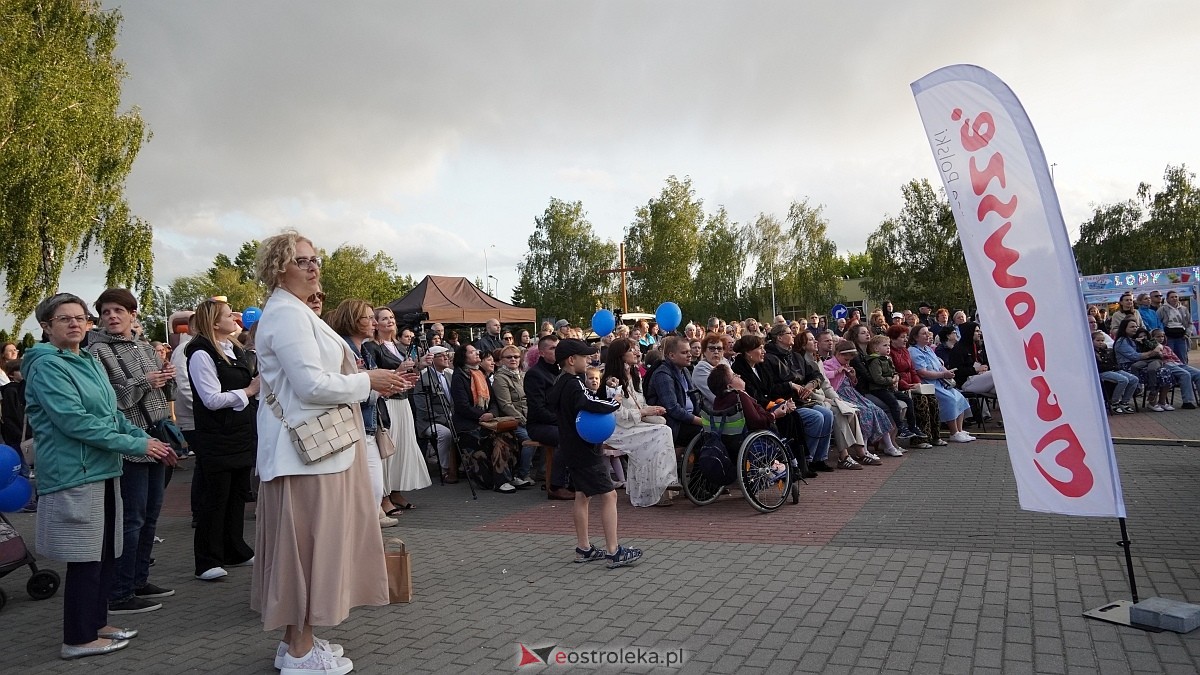 Koncert Uwielbienia - zespół Exodus 15 i Festiwal Piosenki Religijnej [19.06.2025] - zdjęcie #55 - eOstroleka.pl