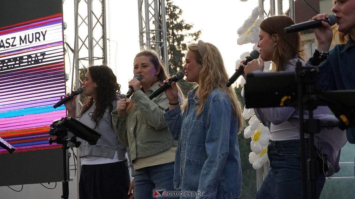 Koncert Uwielbienia - zespół Exodus 15 i Festiwal Piosenki Religijnej [19.06.2025] - zdjęcie #21 - eOstroleka.pl