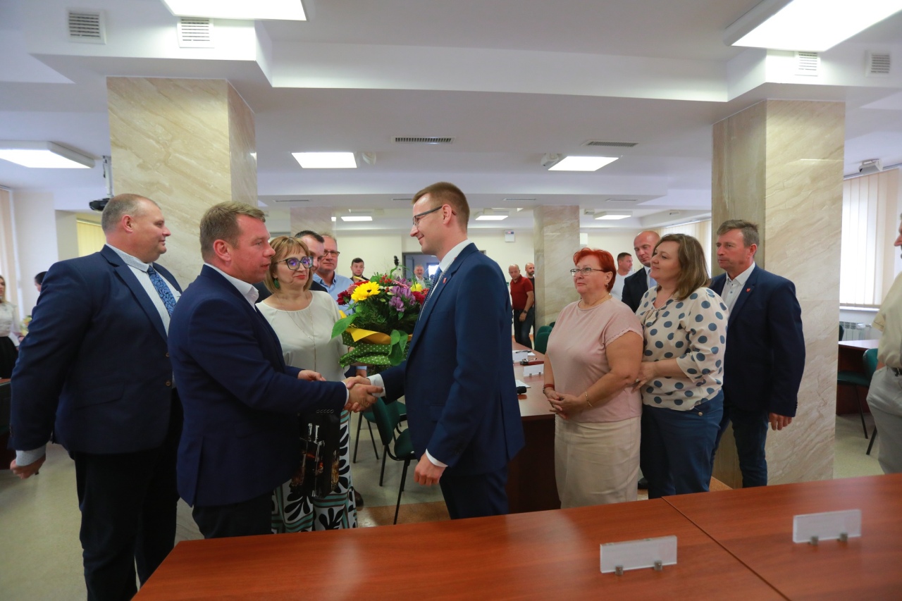 Sesja Rady Gminy w Rzekuniu - absolutorium i wotum zaufania dla wójta [18.06.2025] - zdjęcie #39 - eOstroleka.pl