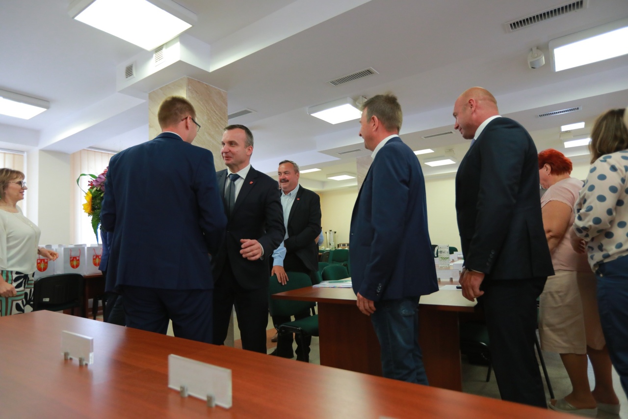 Sesja Rady Gminy w Rzekuniu - absolutorium i wotum zaufania dla wójta [18.06.2025] - zdjęcie #35 - eOstroleka.pl