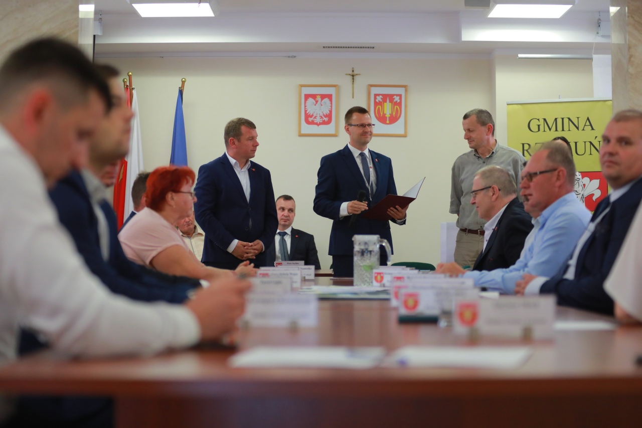 Sesja Rady Gminy w Rzekuniu - absolutorium i wotum zaufania dla wójta [18.06.2025] - zdjęcie #13 - eOstroleka.pl