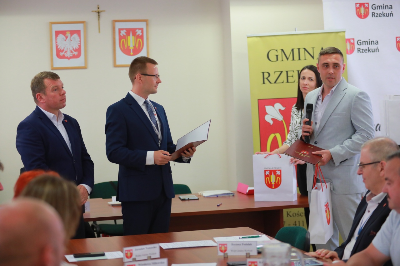 Sesja Rady Gminy w Rzekuniu - absolutorium i wotum zaufania dla wójta [18.06.2025] - zdjęcie #11 - eOstroleka.pl