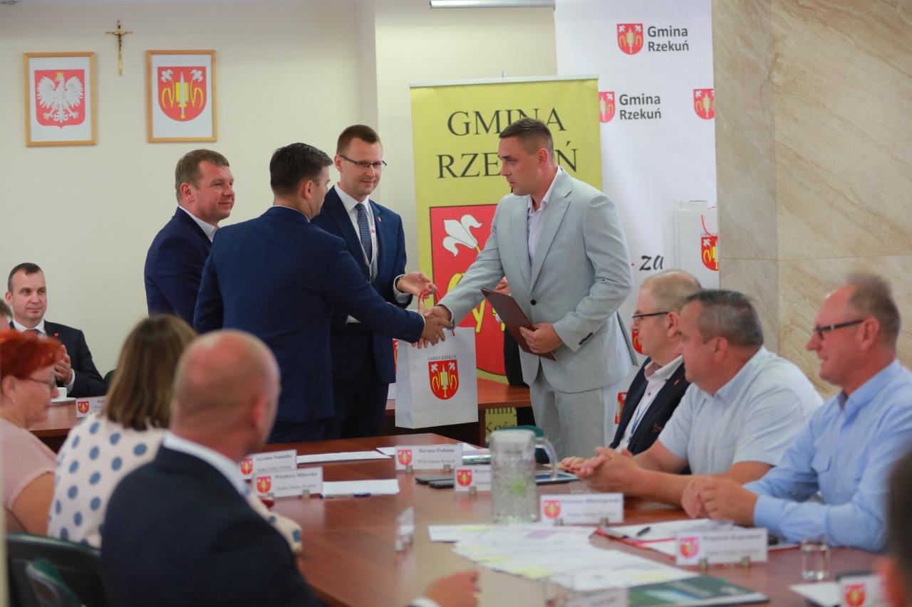 Sesja Rady Gminy w Rzekuniu - absolutorium i wotum zaufania dla wójta [18.06.2025] - zdjęcie #9 - eOstroleka.pl