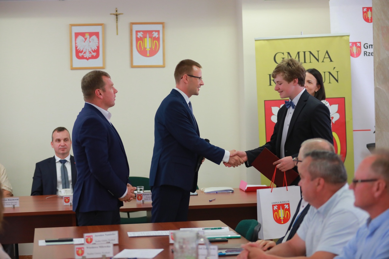 Sesja Rady Gminy w Rzekuniu - absolutorium i wotum zaufania dla wójta [18.06.2025] - zdjęcie #6 - eOstroleka.pl