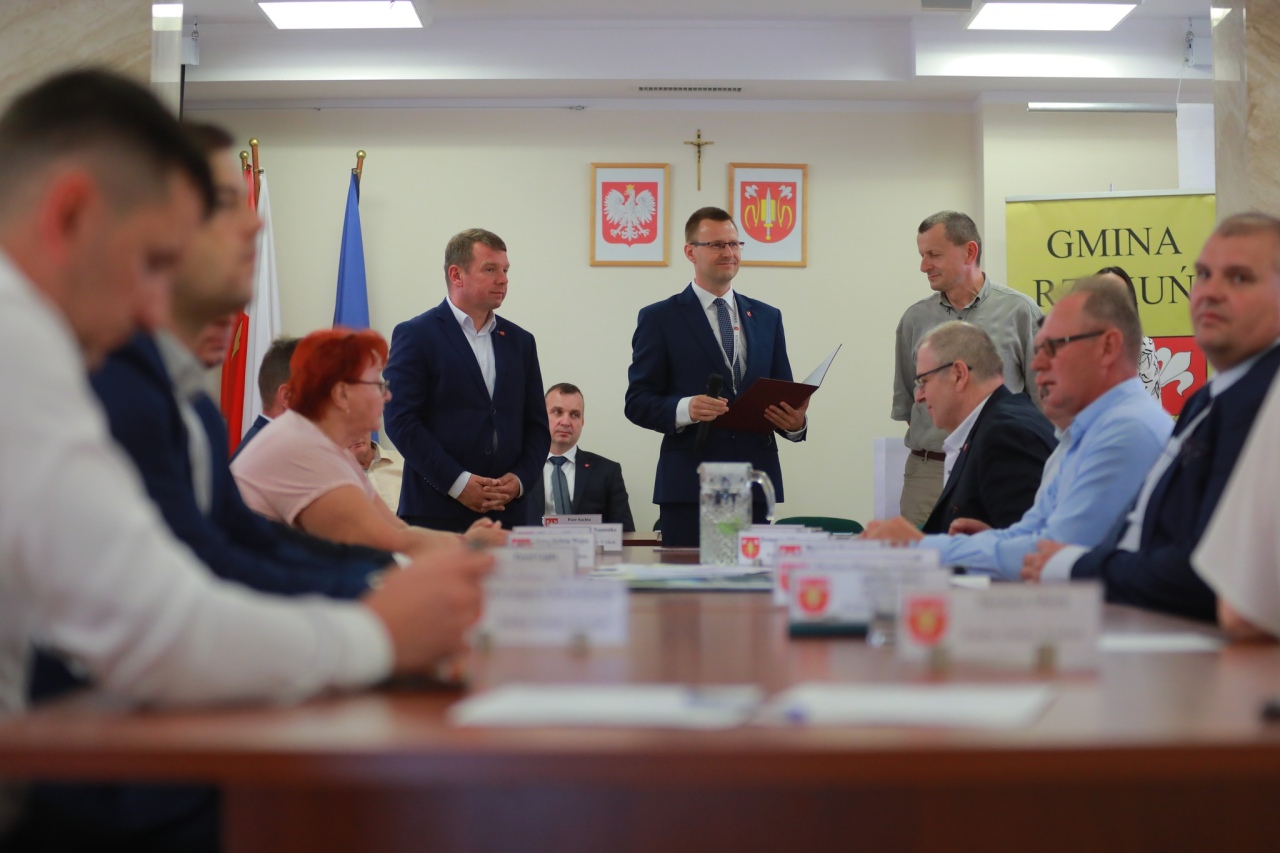 Sesja Rady Gminy w Rzekuniu - absolutorium i wotum zaufania dla wójta [18.06.2025] - zdjęcie #2 - eOstroleka.pl