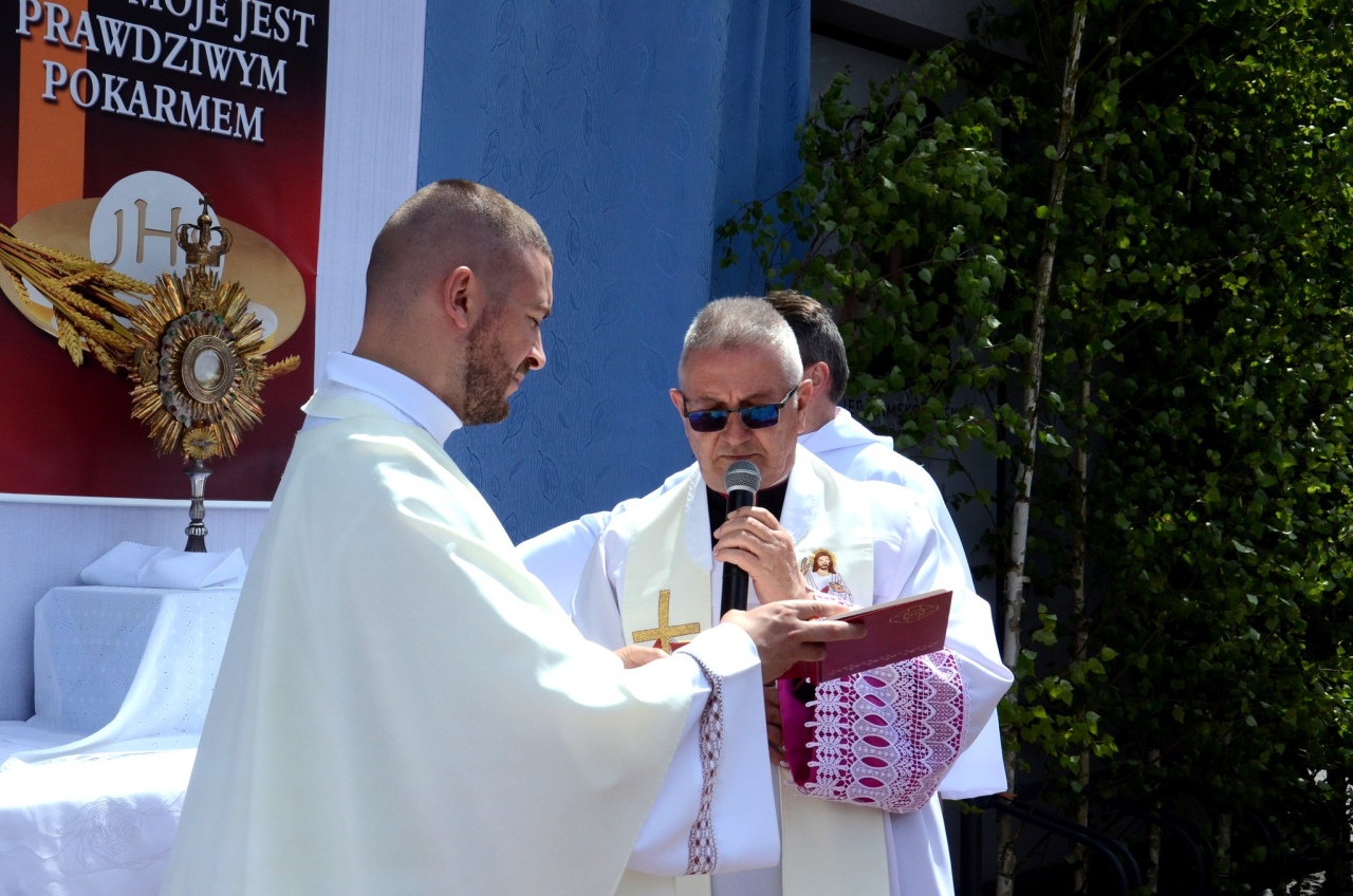 Procesja Bożego Ciała w Kadzidle [19.06.2025] - zdjęcie #100 - eOstroleka.pl