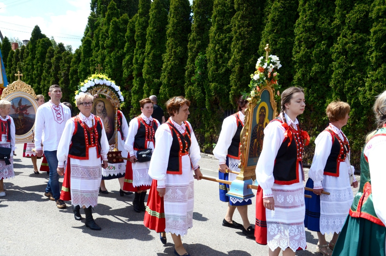 Procesja Bożego Ciała w Kadzidle [19.06.2025] - zdjęcie #89 - eOstroleka.pl