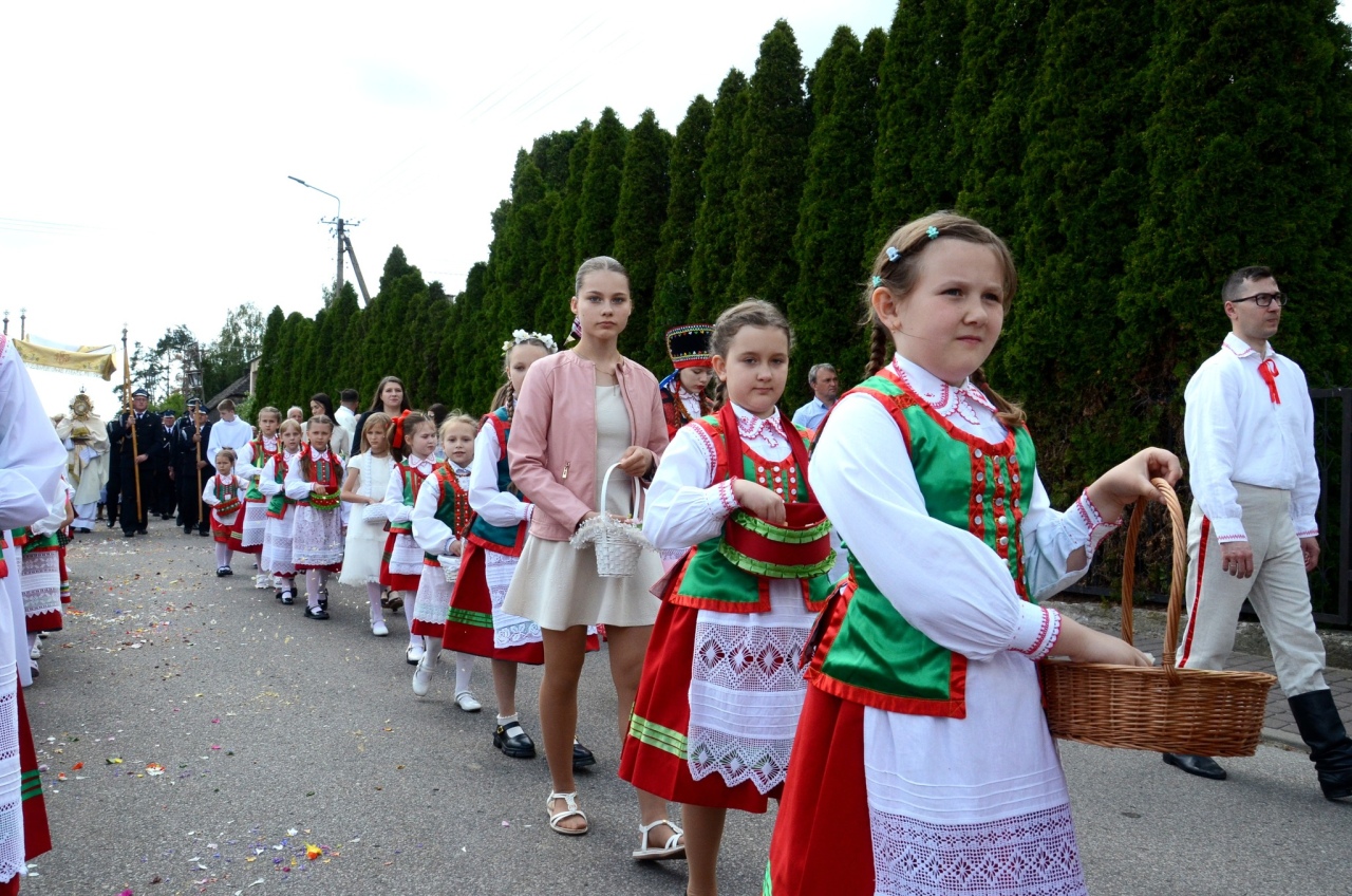 Procesja Bożego Ciała w Kadzidle [19.06.2025] - zdjęcie #86 - eOstroleka.pl