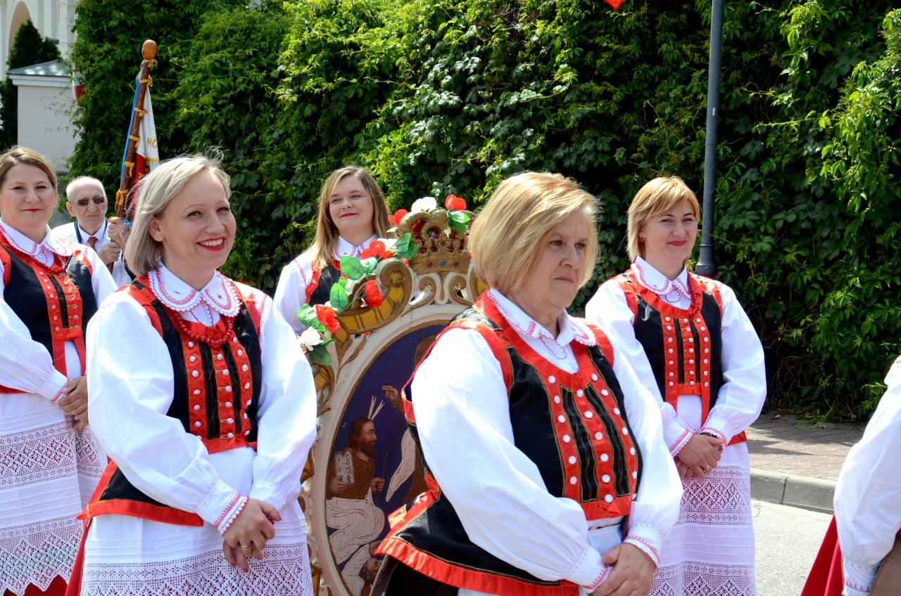 Procesja Bożego Ciała w Kadzidle [19.06.2025] - zdjęcie #76 - eOstroleka.pl