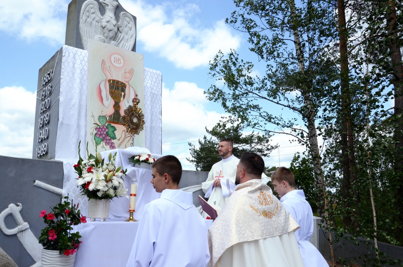 Procesja Bożego Ciała w Kadzidle [19.06.2025] - zdjęcie #64 - eOstroleka.pl