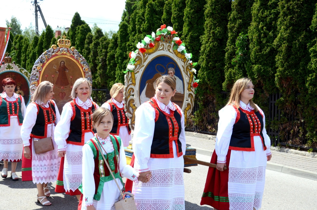 Procesja Bożego Ciała w Kadzidle [19.06.2025] - zdjęcie #62 - eOstroleka.pl