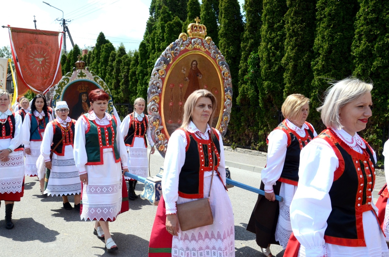 Procesja Bożego Ciała w Kadzidle [19.06.2025] - zdjęcie #55 - eOstroleka.pl