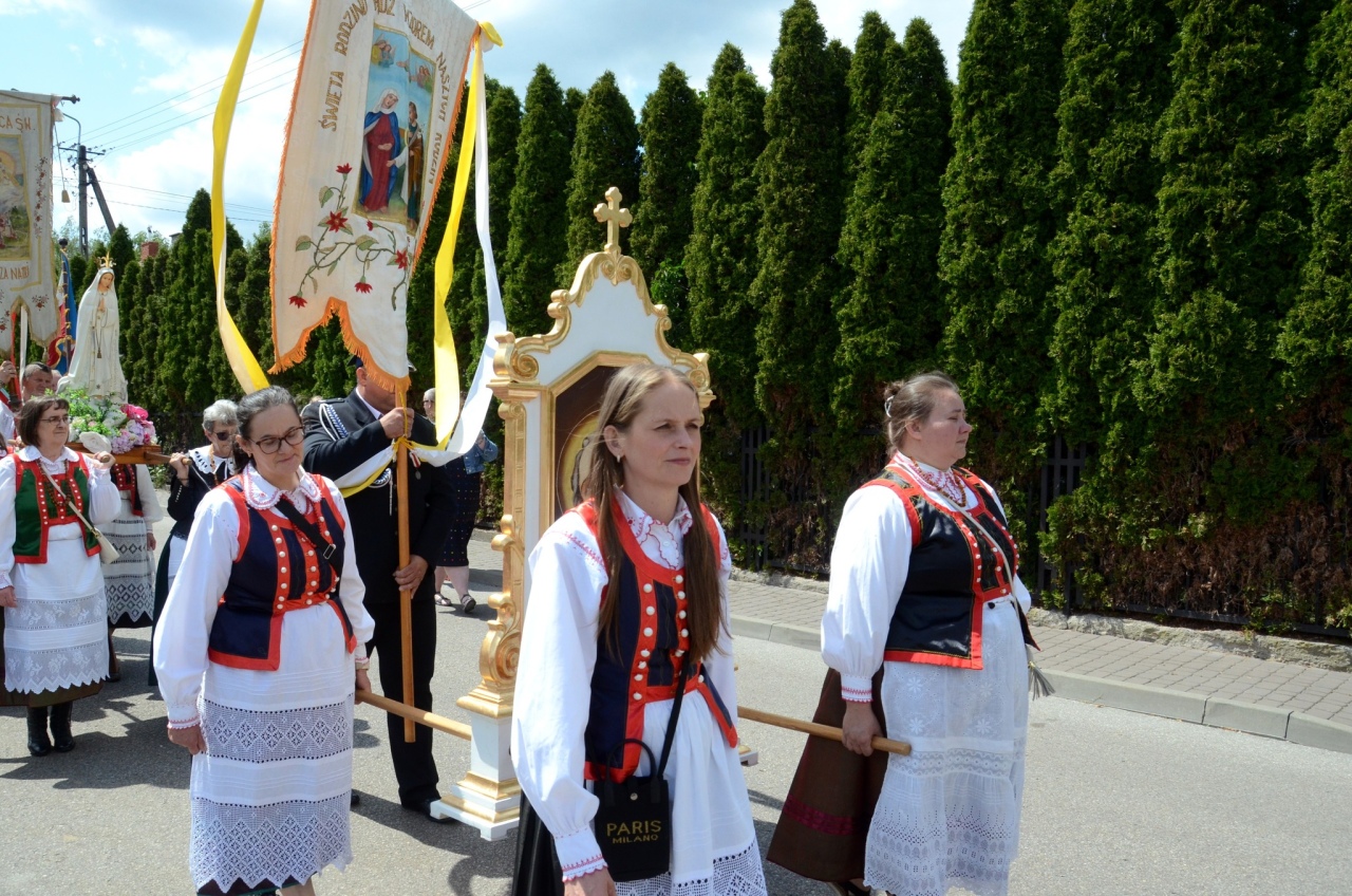 Procesja Bożego Ciała w Kadzidle [19.06.2025] - zdjęcie #47 - eOstroleka.pl