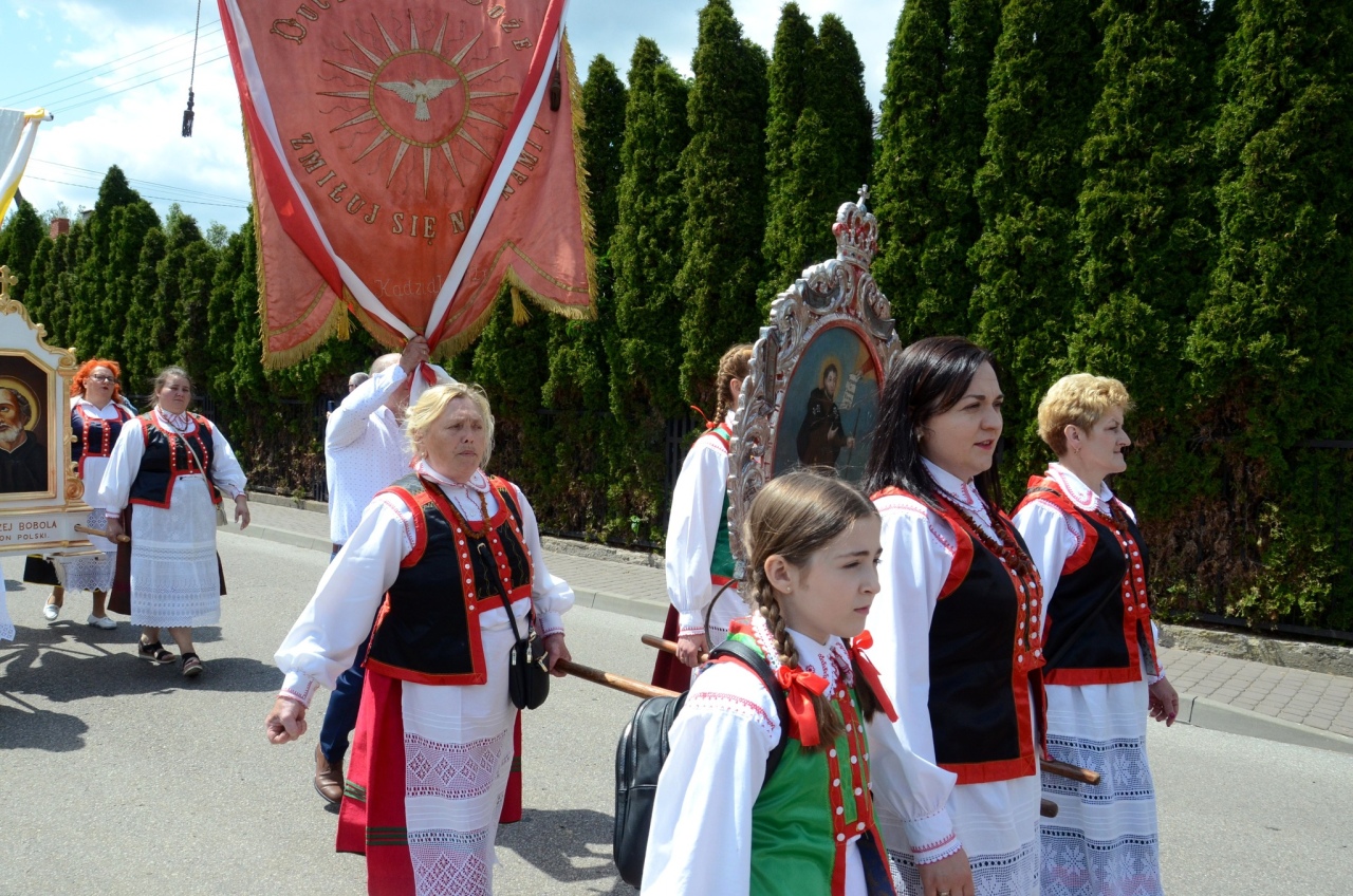 Procesja Bożego Ciała w Kadzidle [19.06.2025] - zdjęcie #42 - eOstroleka.pl