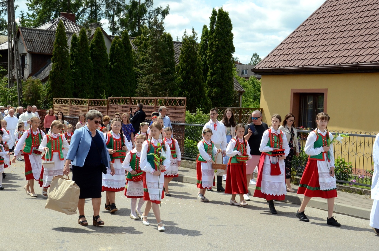 Procesja Bożego Ciała w Kadzidle [19.06.2025] - zdjęcie #39 - eOstroleka.pl