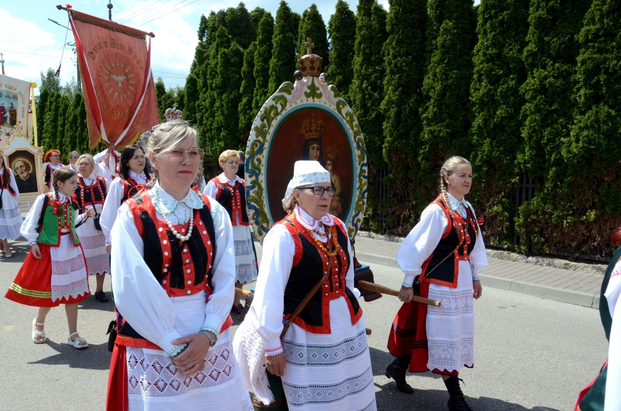 Procesja Bożego Ciała w Kadzidle [19.06.2025] - zdjęcie #33 - eOstroleka.pl