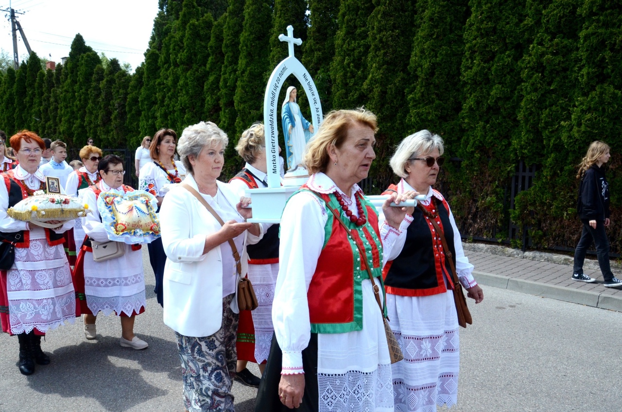 Procesja Bożego Ciała w Kadzidle [19.06.2025] - zdjęcie #21 - eOstroleka.pl