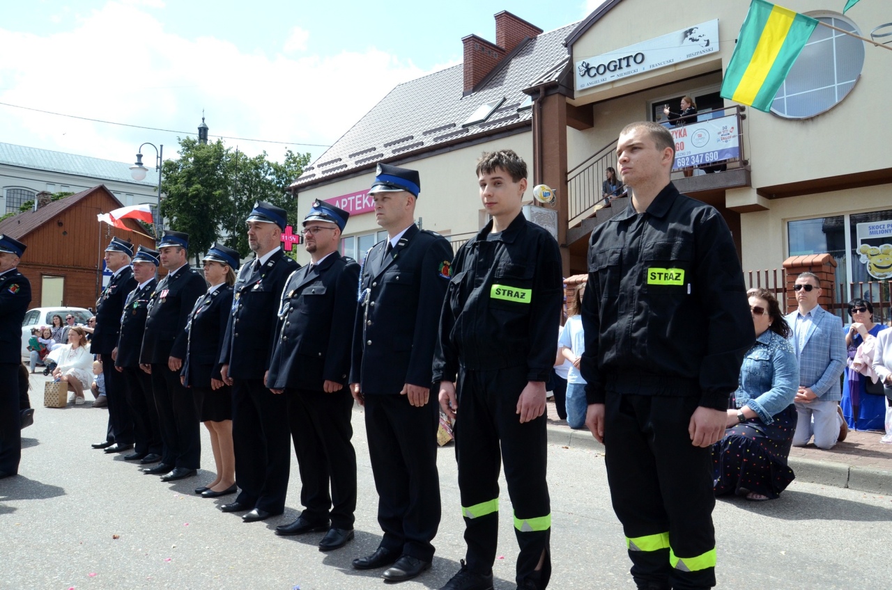 Procesja Bożego Ciała w Kadzidle [19.06.2025] - zdjęcie #32 - eOstroleka.pl