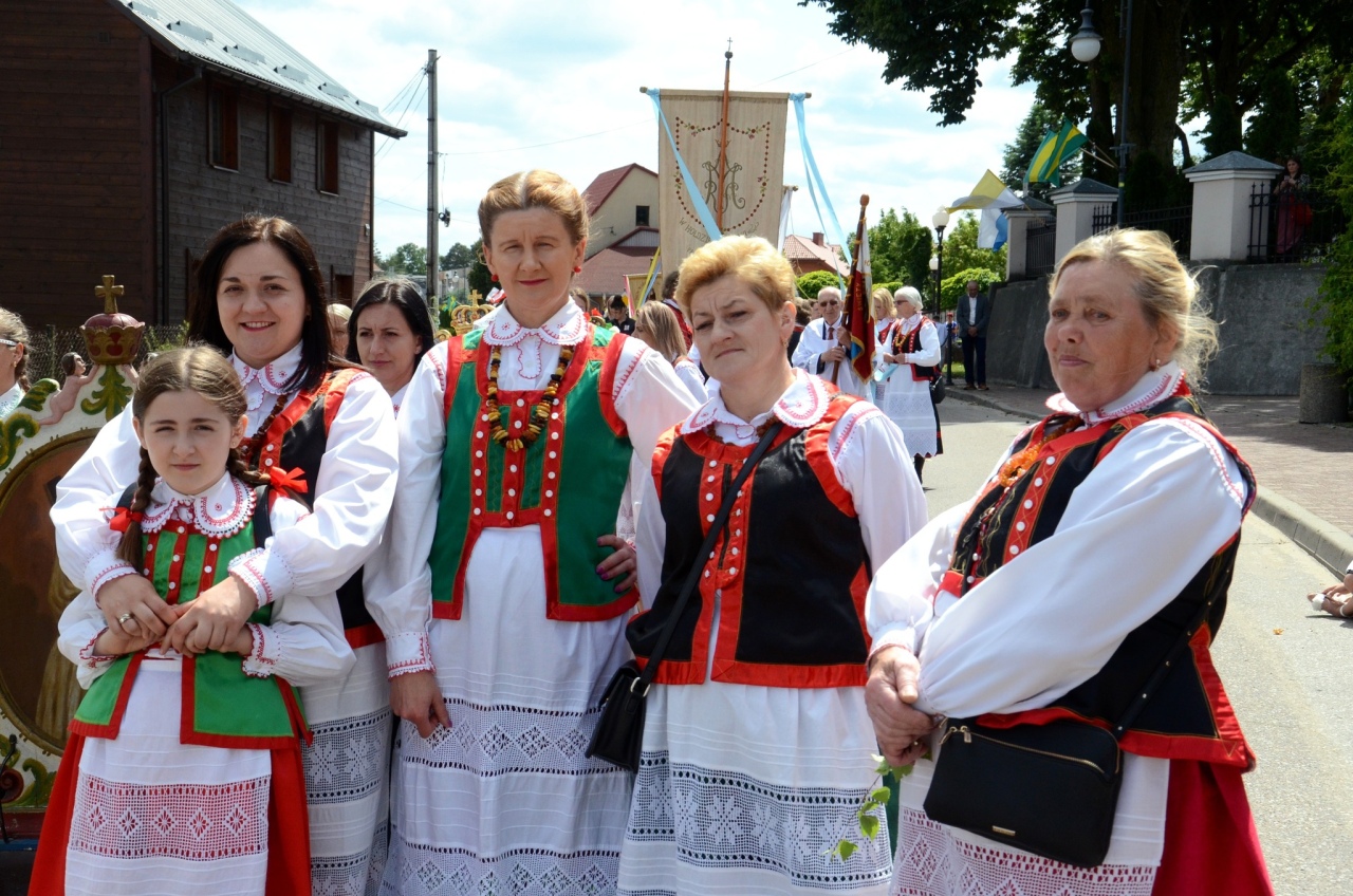 Procesja Bożego Ciała w Kadzidle [19.06.2025] - zdjęcie #26 - eOstroleka.pl