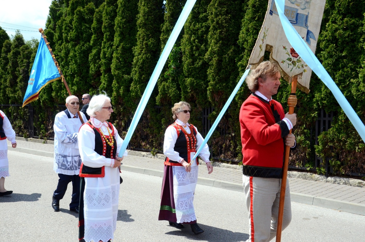Procesja Bożego Ciała w Kadzidle [19.06.2025] - zdjęcie #18 - eOstroleka.pl