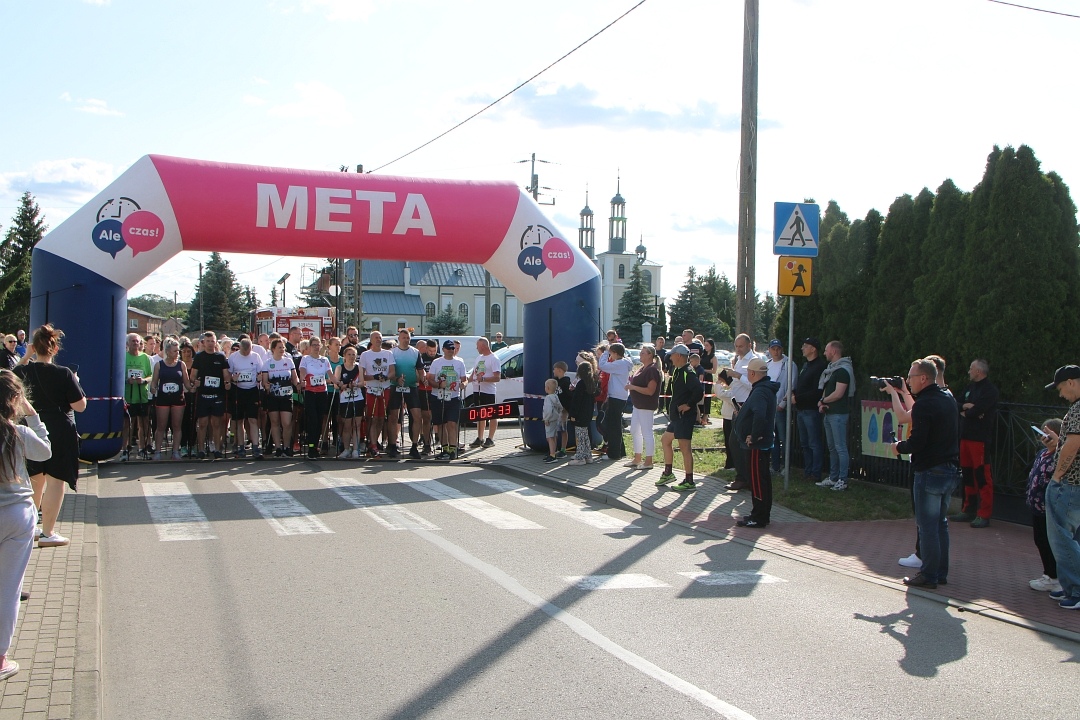 „Biegniem bez las!” – sportowe święto w Lipnikach [20.06.2025] - zdjęcie #91 - eOstroleka.pl